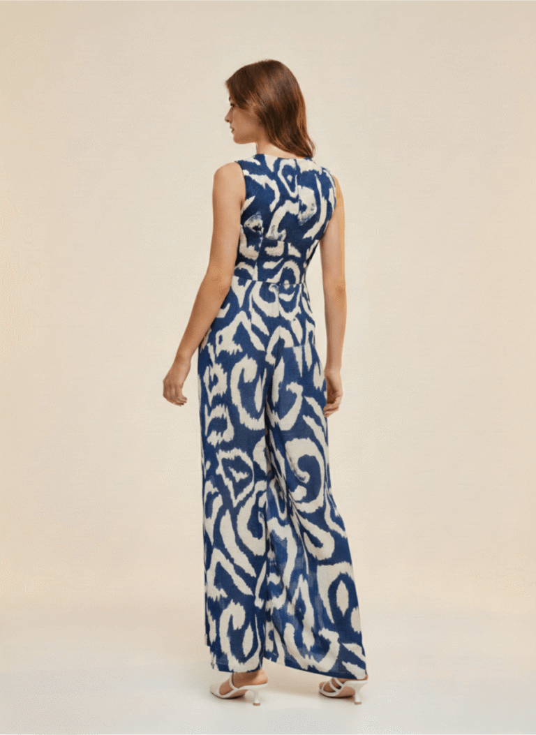 teen fashion model 15 posemelabs-ai-fashion-photoshoot-teen-model-12